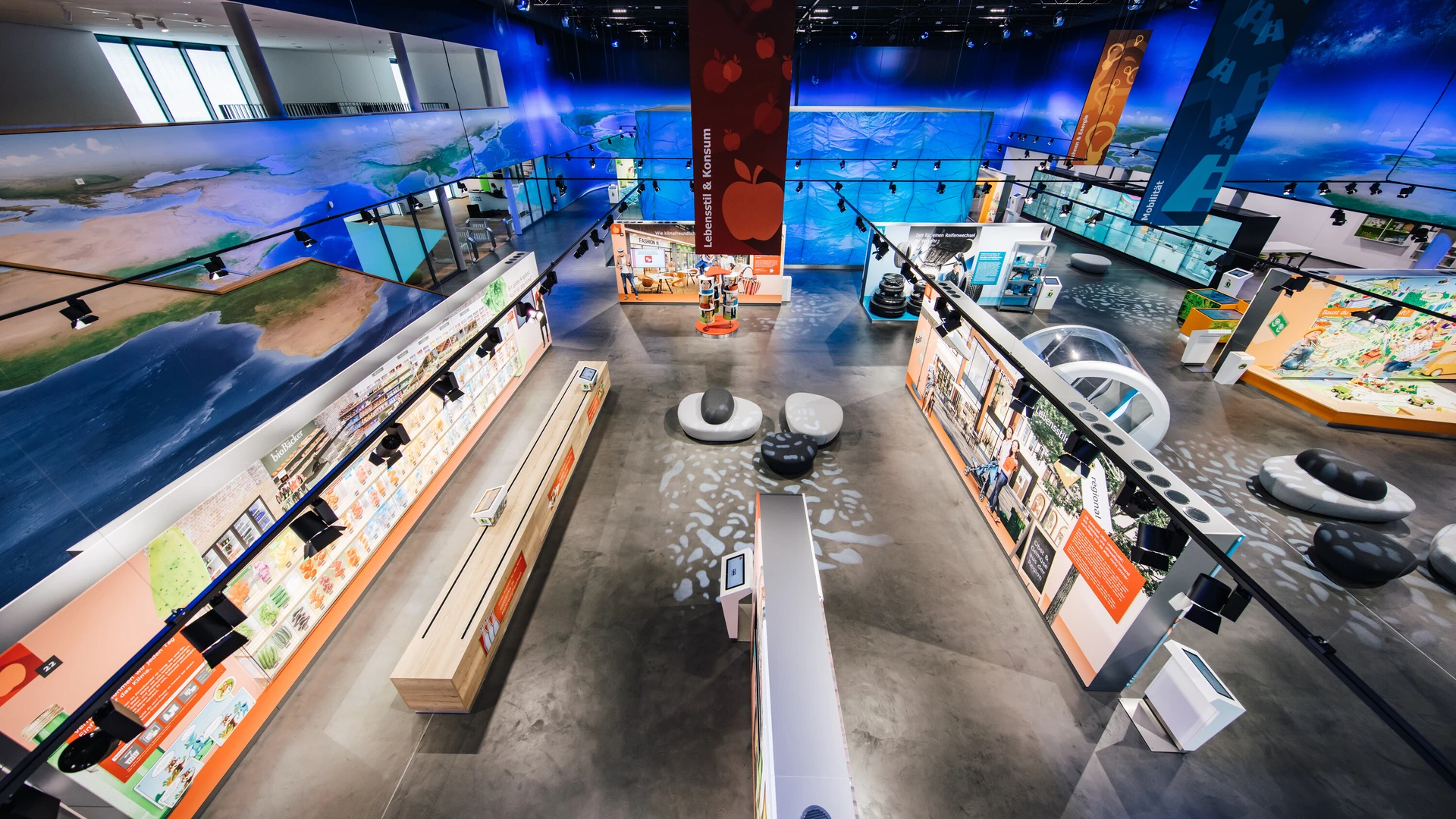 Die Innenausstellung der Klima Arena von oben